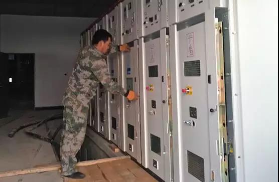 紫電公司售后人員飛越千里為客戶提供售后服務(wù) 紫電公司售后人員飛越千里為客戶提供售后服務(wù)