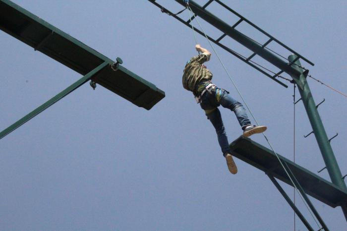 紫電因我而精彩 —紫電公司“5.4”青年員工拓展活動(dòng) 紫電因我而精彩 —紫電公司“5.4”青年員工拓展活動(dòng)