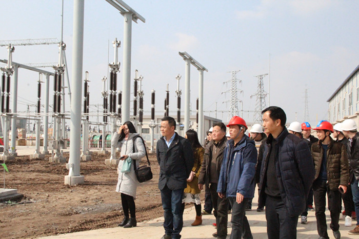 紫電公司組織員工參觀學(xué)習(xí)江陵郝穴220KV變電站 紫電公司組織員工參觀學(xué)習(xí)江陵郝穴220KV變電站