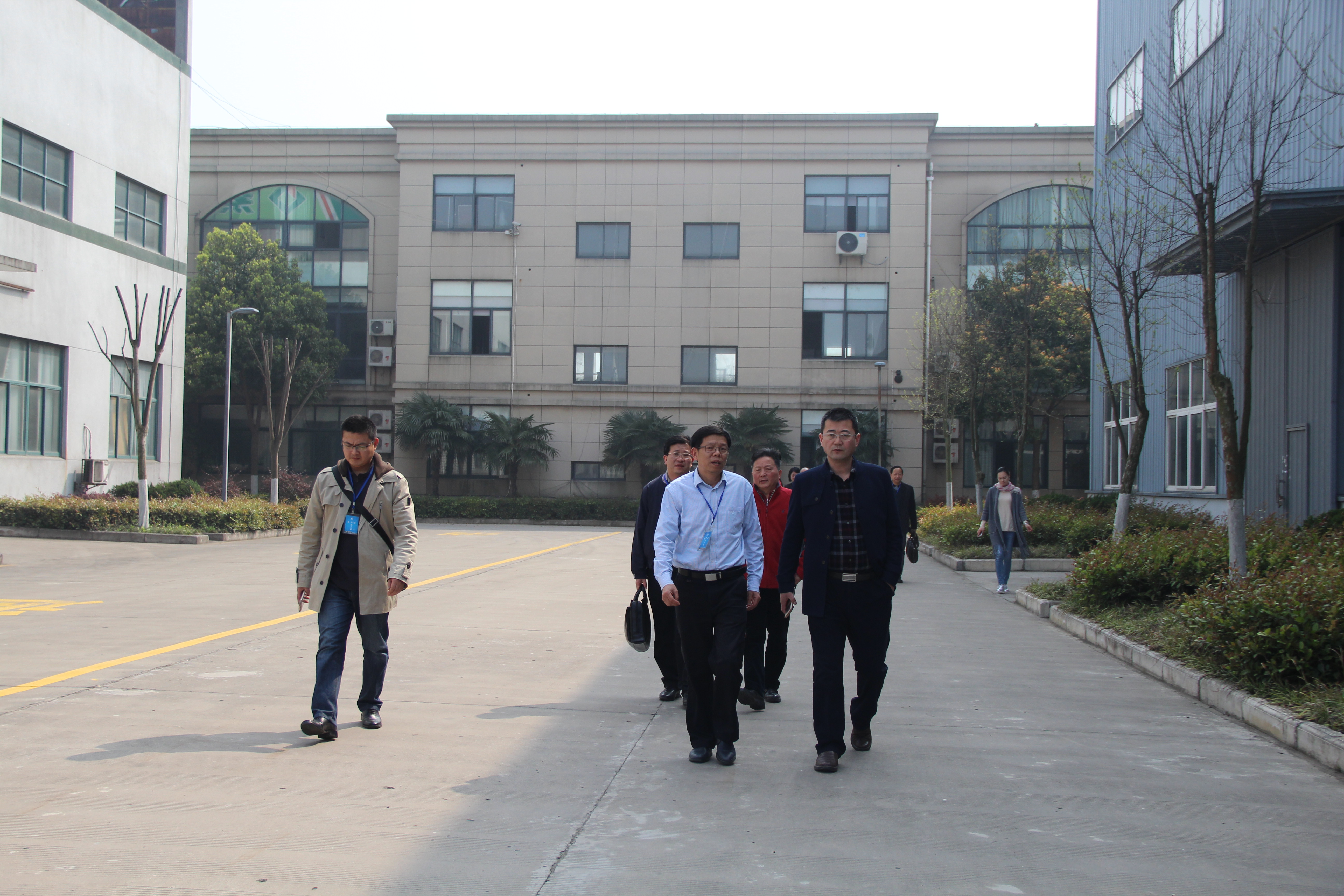 湖北省知識產(chǎn)權(quán)局一行到紫電公司調(diào)研 湖北省知識產(chǎn)權(quán)局一行到紫電公司調(diào)研