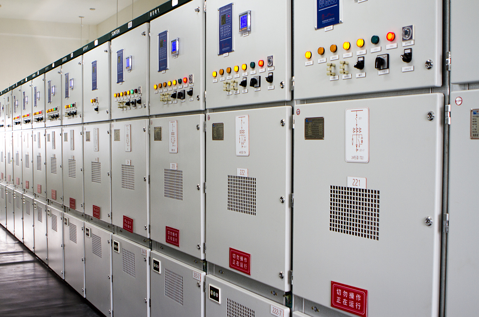 紫電電氣_戶外架空低壓配電設(shè)備遭受雷擊故障原因與應(yīng)對(duì)措施 紫電電氣_戶外架空低壓配電設(shè)備遭受雷擊故障原因與應(yīng)對(duì)措施